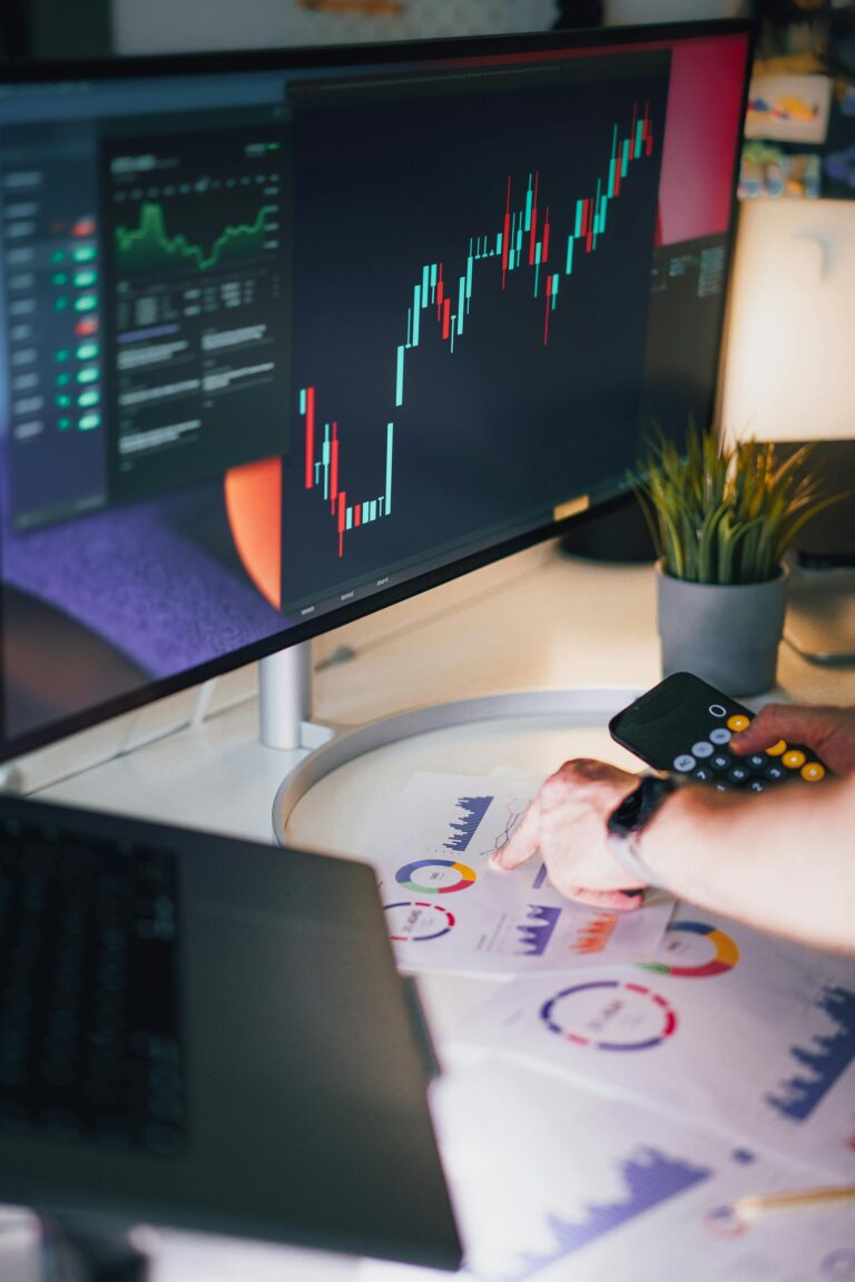 How Much Does a Search Engine Optimization (SEO) Manager Earn?